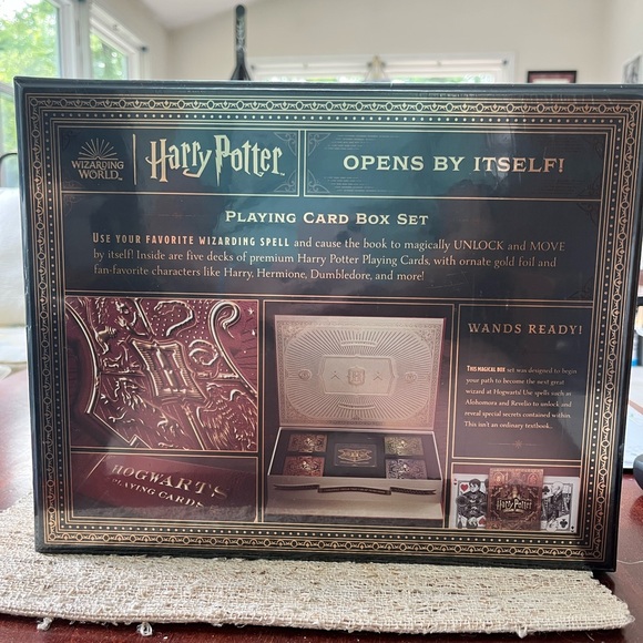 Harry Potter Collector Edition Playing Card Box Set - Picture 3 of 11